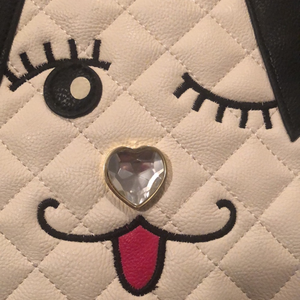 Betsey Johnson Woof Winky Dog Wristlet - Picture 3 of 15